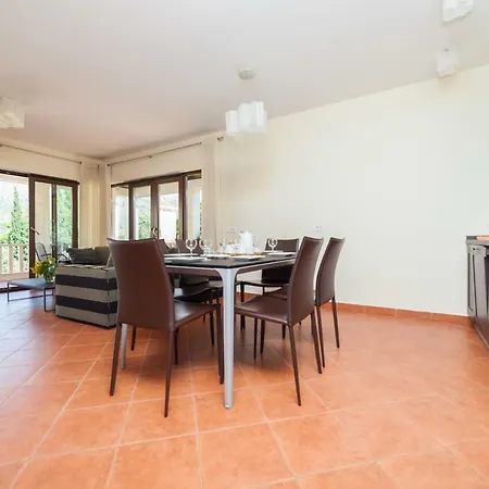 Villa Astra Villas *